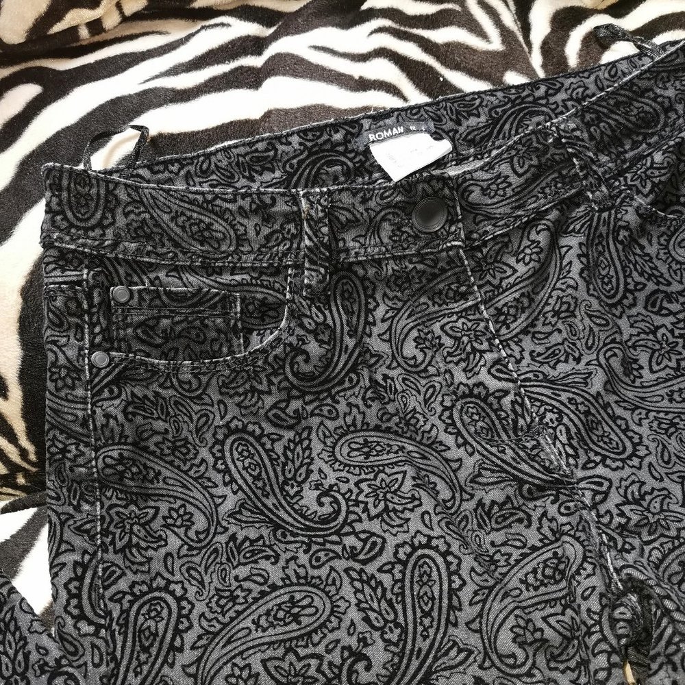 ROMAN BLACK JEANS